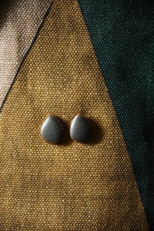 Ceramic Stud Teardrops